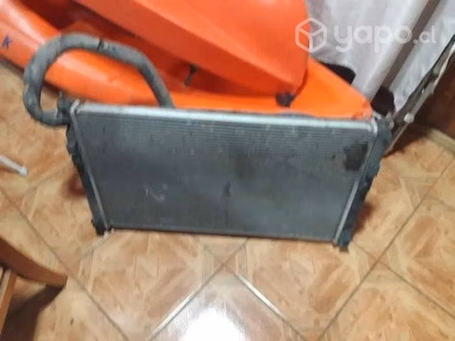 Radiador de agua original mitsubishi oulander 2011