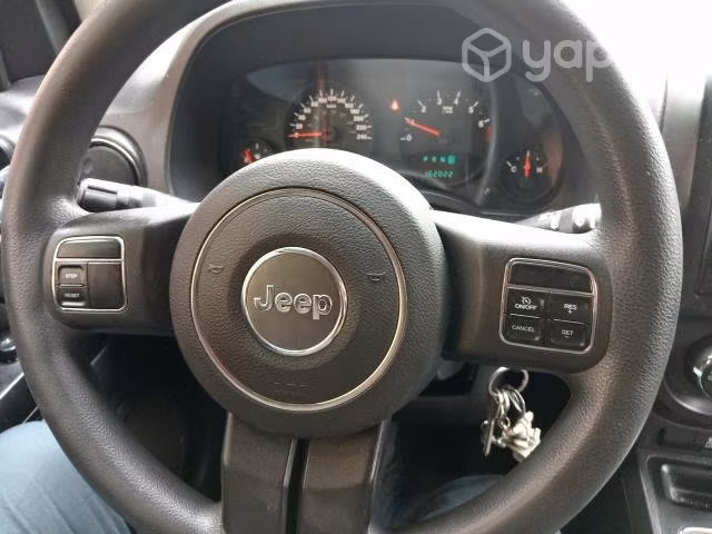 Se vende jeep compass 2012