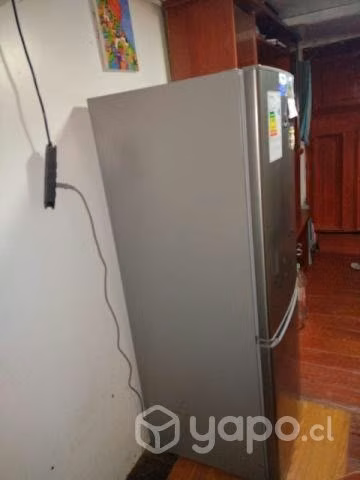 Refrigerador nuevo con su boleta de garantía