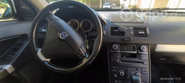 Volvo xc90 t5 awd 2013