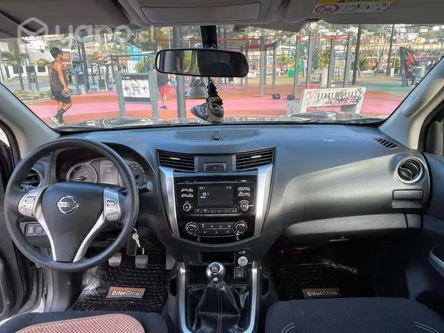 Nissan NP300 MT - Imagen 2