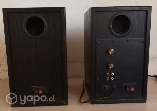 Parlantes Verthel