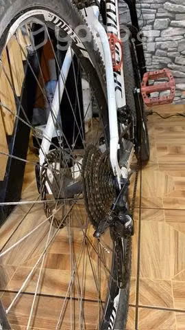 Bicicleta Specialized Rockshopper Aro 29 - Imagen 5