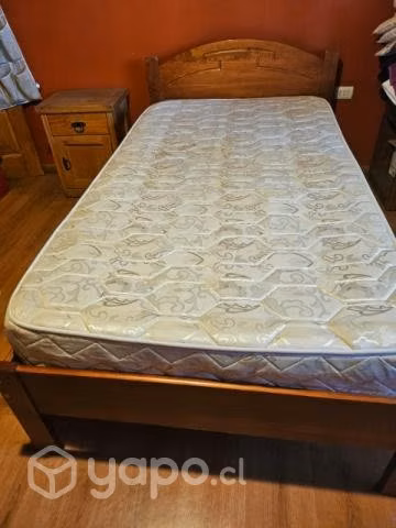 Cama y velador