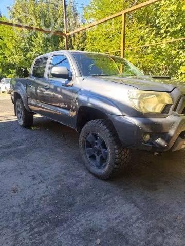 Vendo Toyota Tacoma 2011
