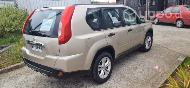 Nissan x-trail 2013