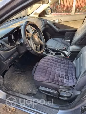 Kia Cerato 2011