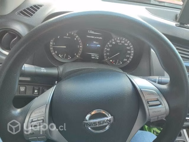 Nissan np300 2019 - Imagen 4