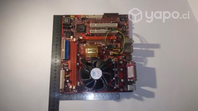 Placa madre pc torre antiguo