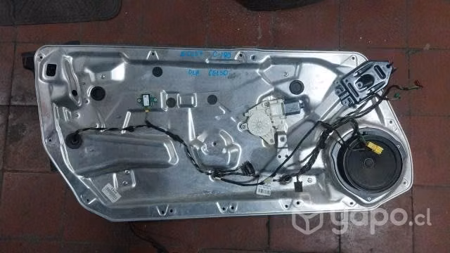Cremallera alza vidrio D-LH Mercedes benz c180