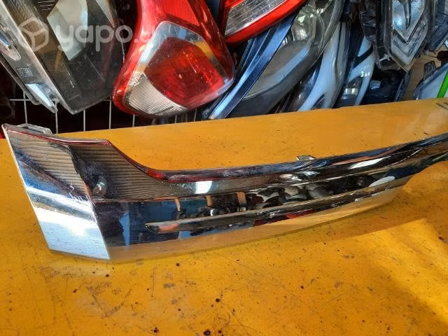 Cromado mascara ford edge - Imagen 2