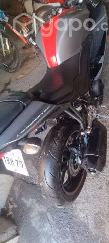 Vendo moto Yamaha r15