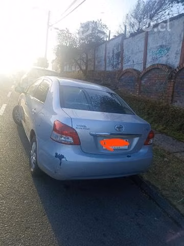 Toyota yaris 2010