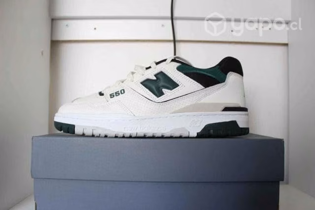 New Balance 550