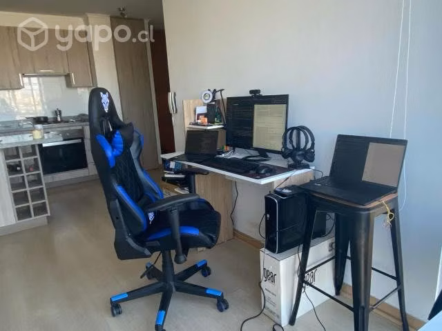 Escritorio + Silla + Tapete