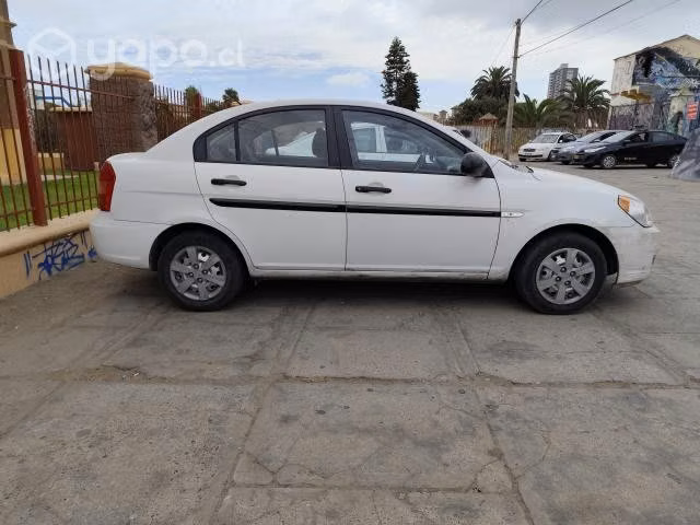 Hyundai Accent buenas condiciones