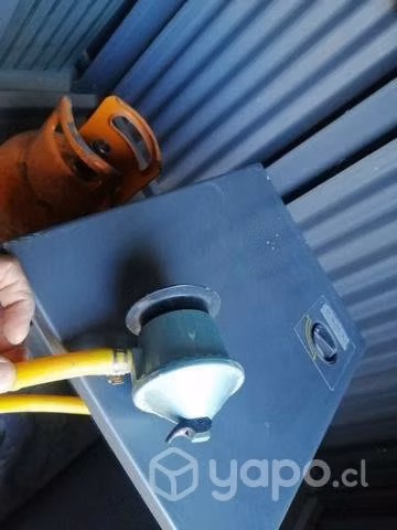 Estufa a gas cilindro. calefacción