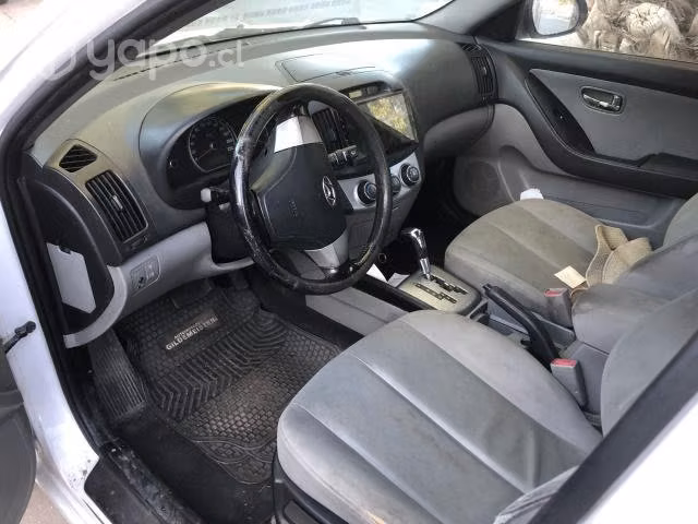 Hyundai elantra 2011
