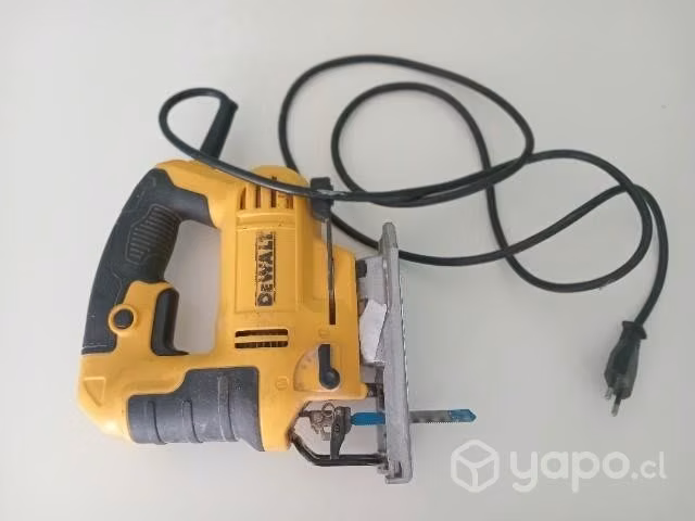 Sierra Caladora dewalt 650w