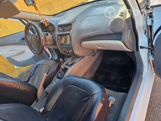 Vendo Chevrolet Sail - Imagen 2