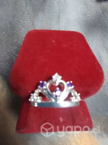 Hermoso anillo plata 925