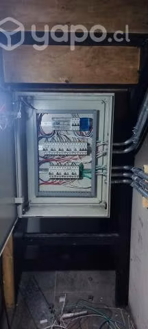 Eléctrico Autorizado SEC Licencia D