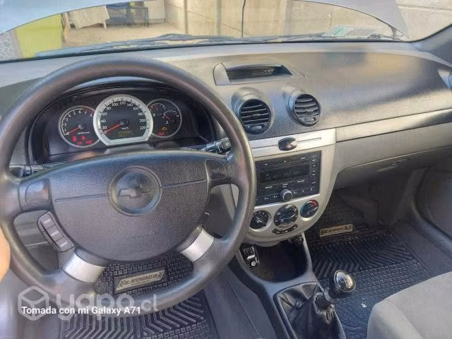 Chevrolet optra xl 2012