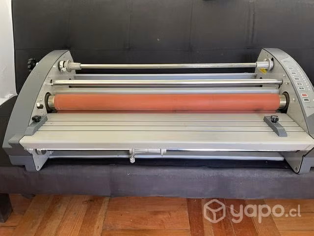 Termolaminadora para pliegos modelo RSL-2701S