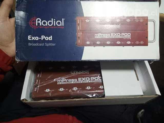 El radial exo-pod es un divisor de audio pasivo