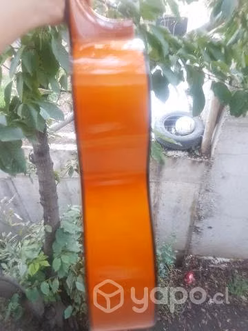 Guitarra como nueva en 45 mil
