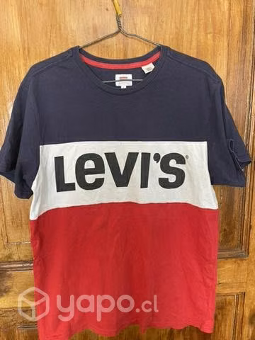 Polera Levis talla S