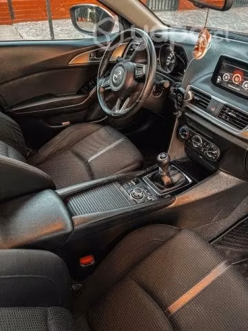 New Mazda 3 sport 2.0