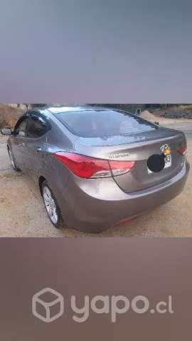Vendo Hyundai Elantra 2011