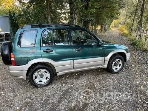 Suzuki grand nomade 2002