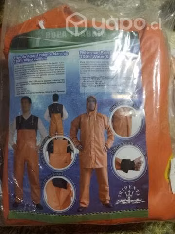 Traje de agua tridente