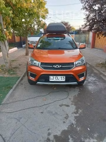 Auto híbrido gas y bencina