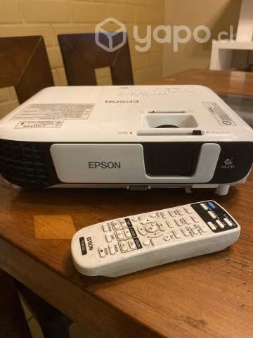 Proyector Epson modelo H842A