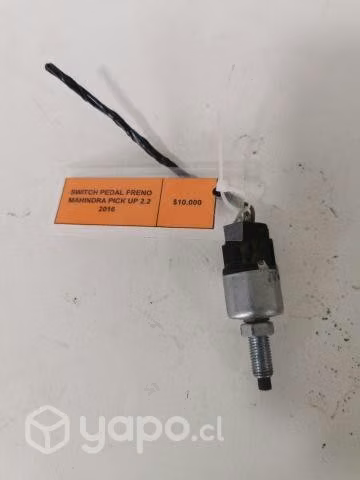 Switch Pedal Freno Mahindra Pick Up 2.2 2016