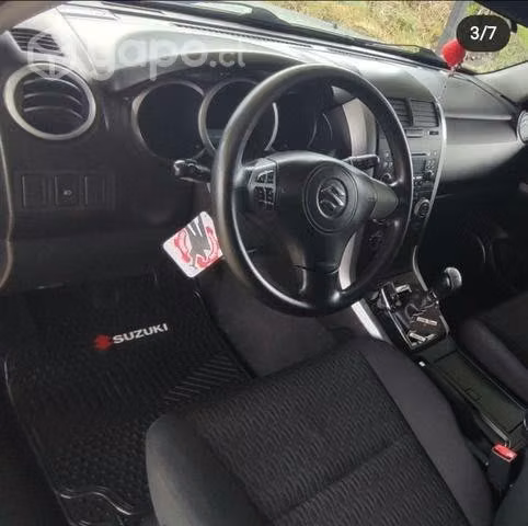 Suzuki grand nomade 2014 - Imagen 4