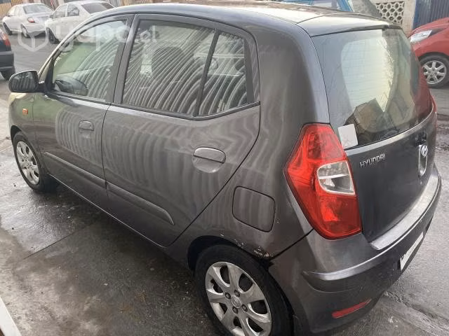 Hyundai i-10 2012
