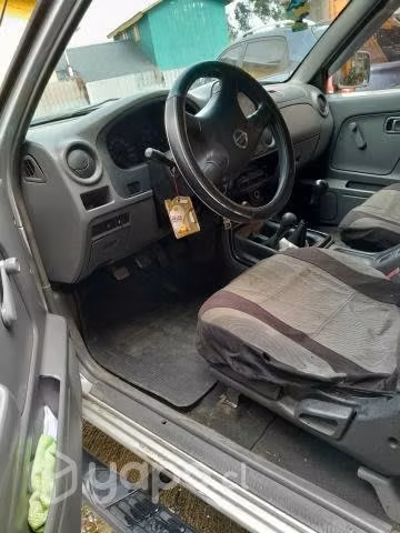 Camioneta nissan terrano 4x4