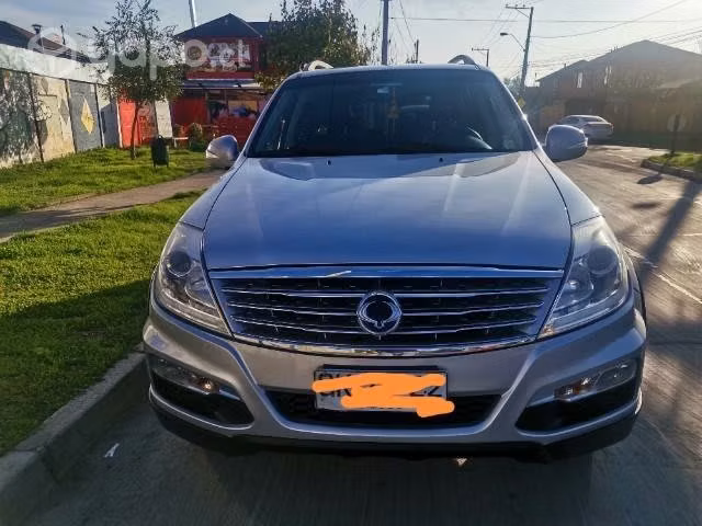 Vendo mi  Ssangyong Rexton W 2014