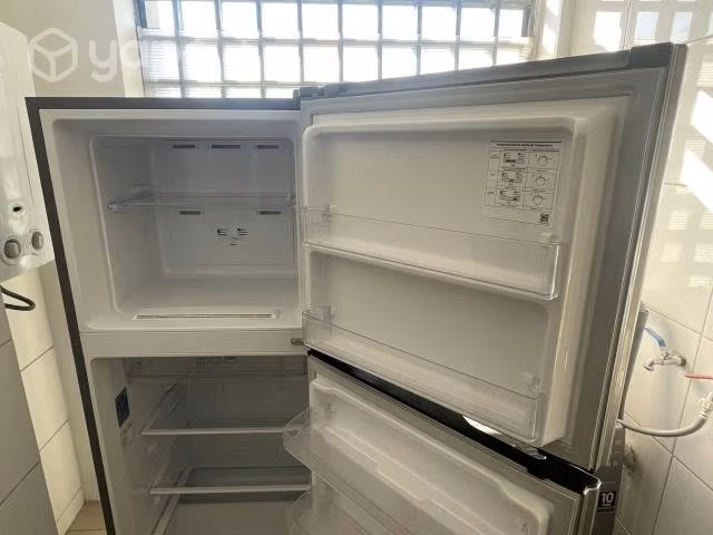 Refrigerador samsung rt29k500js8