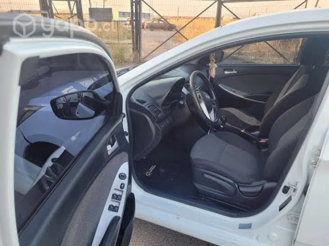 Hyundai accent 2014 - Imagen 5
