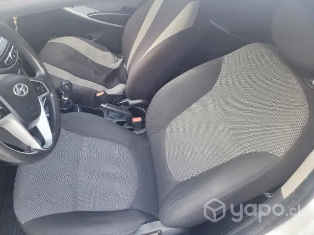 Hyundai accent 2014 - Imagen 6