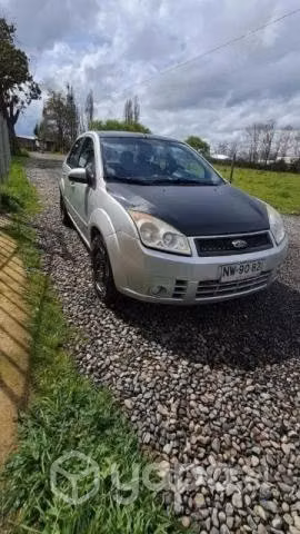 Vendo auto ford fiesta