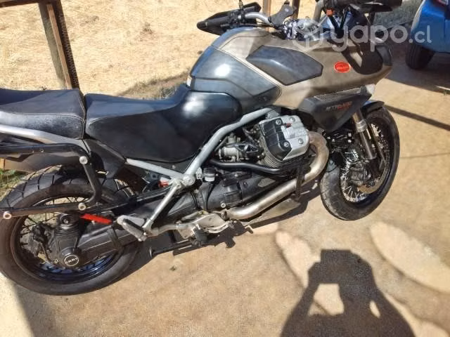 Se vende moto Guzzi stelvio 1200