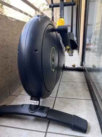 ELÍPTICA 520CASI NUEVA No necesita conexión