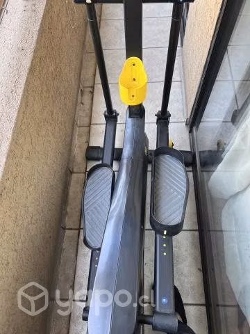 ELÍPTICA 520CASI NUEVA No necesita conexión