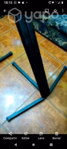 Pedestal para teclados